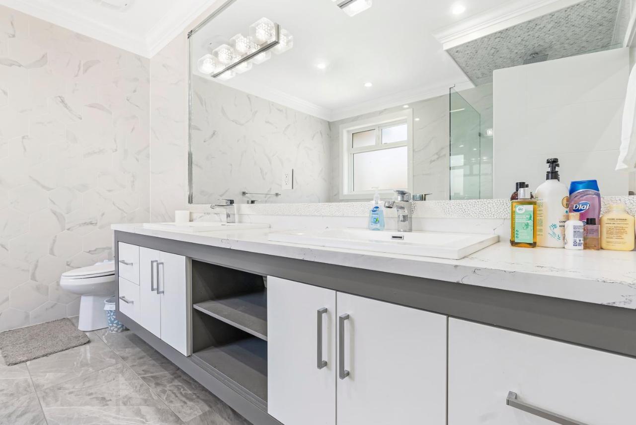 T&T Lodge Surrey Ngoại thất bức ảnh